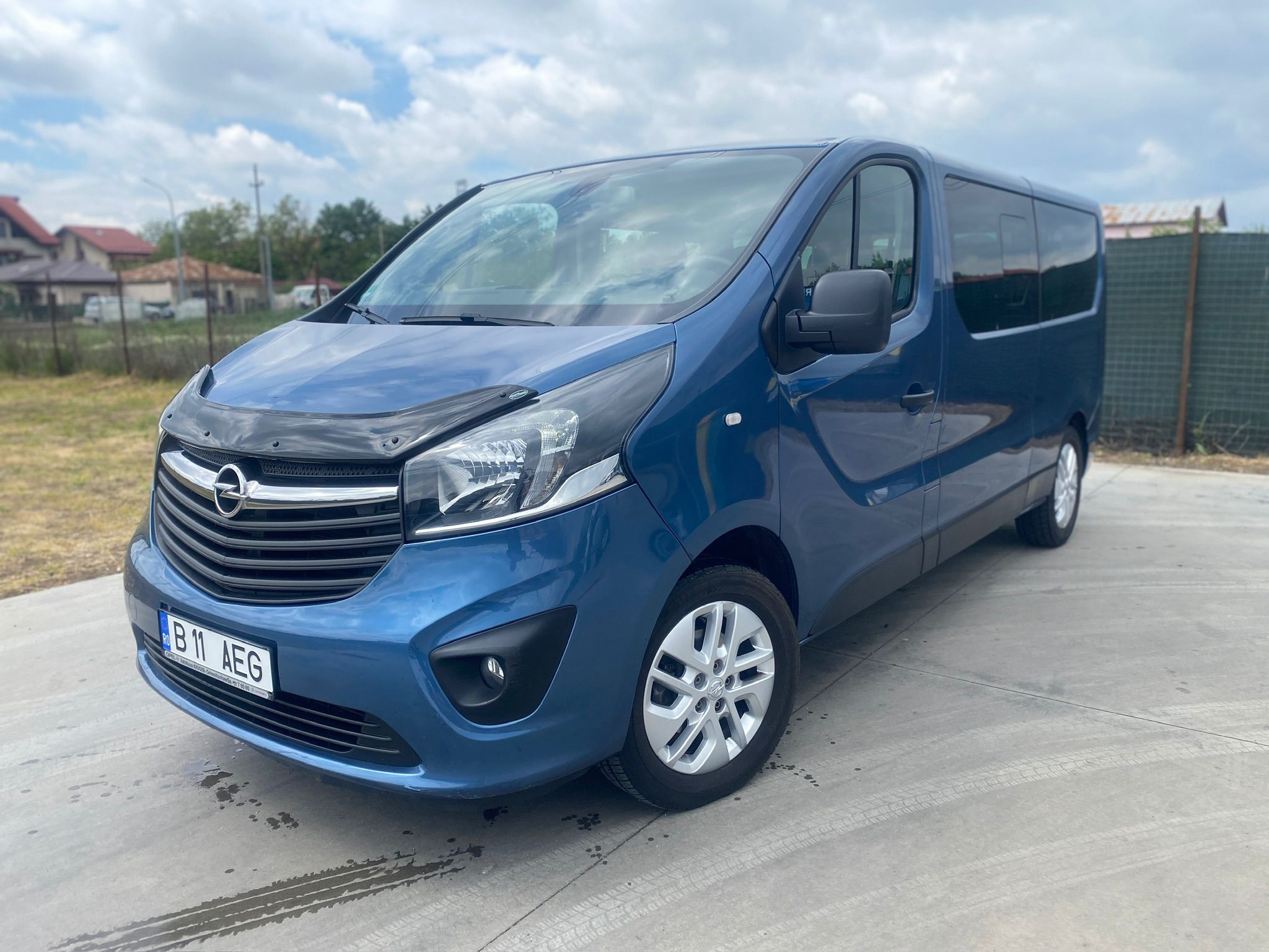 Opel Vivaro 2019 for rent in Bucharest Opel Vivaro 2019 for rent in Bucharest